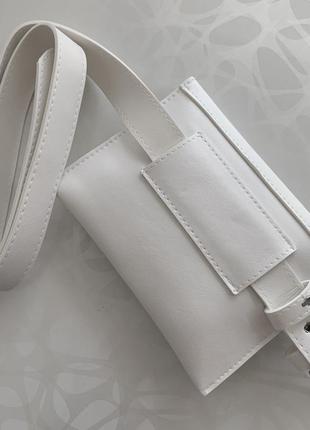 Женская белая поясная сумка на пояс4 фото