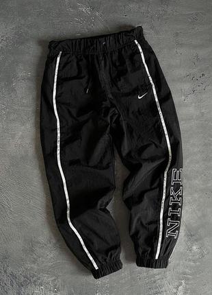 Спортивные штаны nike черные / спортивные штаны плащевка1 фото