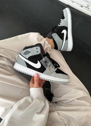 Кроссовки nike air jordan 1 retro white grey black