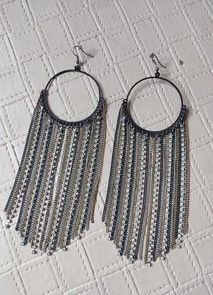 Серьги массивные очень длинные цепочки камней