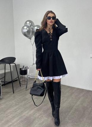 Платье черное однотонное на длинный рукав с вырезом в зоне на завязках, короткое стильное качественное4 фото