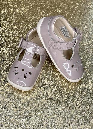 Мештики clarks