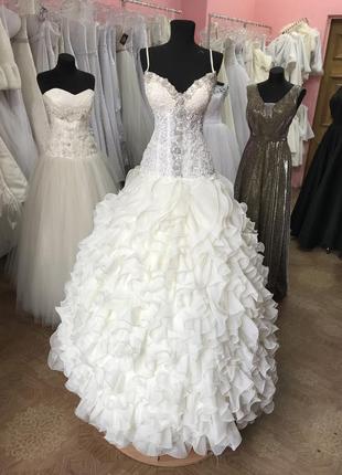 Нереально красивое свадебное платье2 фото