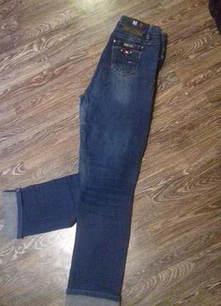 Темно-синие джинсы2 фото