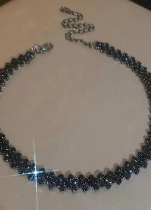 Вечернее ожерелье -чокер с черными  кристаллами.1 фото