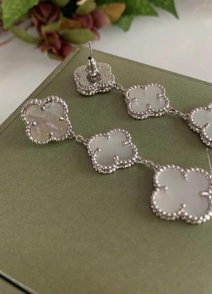 Серьги белые vancleef ванклиф серебро три цветочка