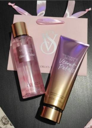 Парфумированный лосьйон, крем для рук і тіла velvet petals💕victoria's secret вікторія сікрет вікторія сікрет оригінал3 фото