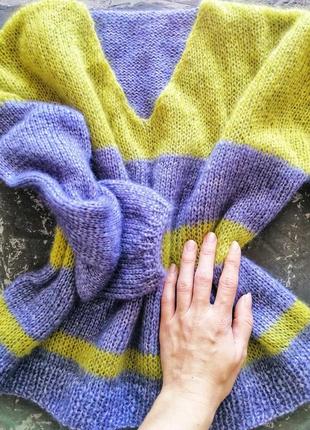 Пушистый свитер из итальянского кидмохера.3 фото