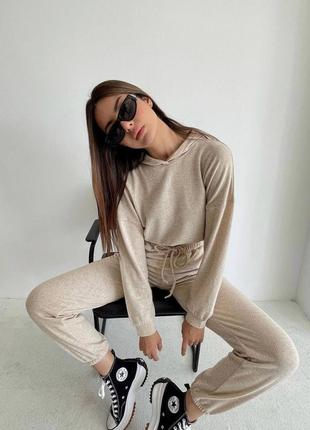 Спортивный костюм3 фото