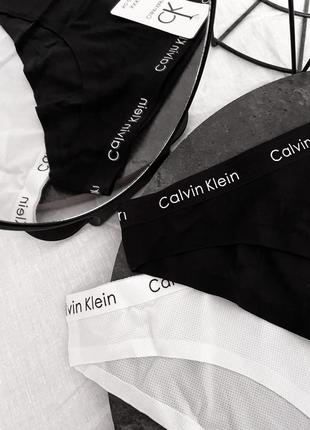 Безшовні трусики calvin klein