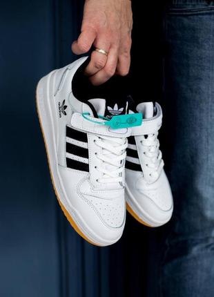 Стильные мужские кроссовки с липучкой adidas forum white/black