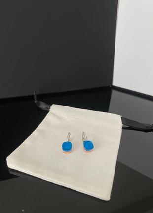 Помеллато / pomellato серьги посеребрение с одним квадратным камнем синего цвета