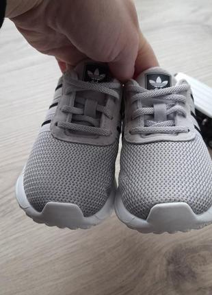 Новые кроссовки adidas2 фото