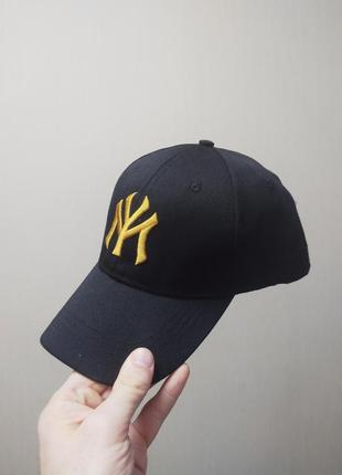 Новые кепки new york yankees.2 фото