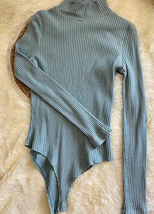 Жіноче боді