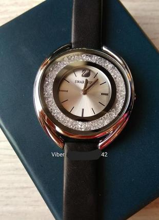 Женские часы с черным ремешком,циферблат серый (серебро)