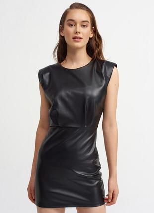 Чорна шкіряна сукня коротка dilvin zara