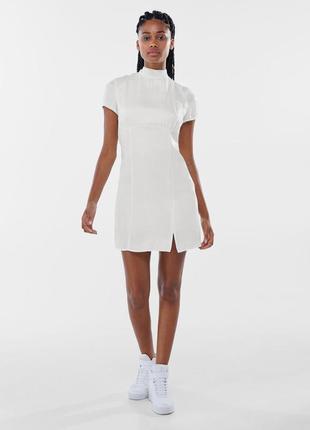 Атласное мини-платье bershka.. 2