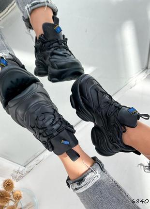 Черные кожаные массивные кроссовки на массивной грубой платформе5 фото