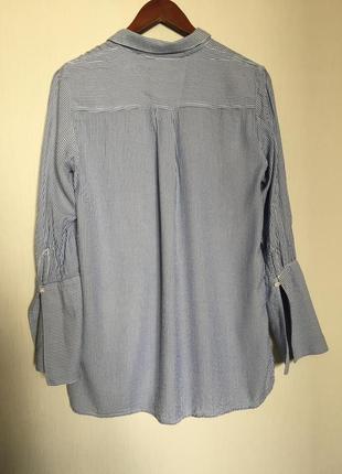Блуза с необычными рукавами в мелкую полоску2 фото
