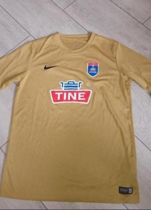 Футболка новая подросток nike dry-fit xl на 13/15 лет