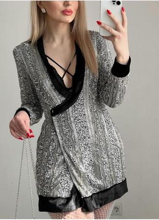 Платье-пиджак с вышивкой бисером2 фото
