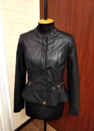 Шкіряна куртка zara зі штучного матеріалу.1 фото