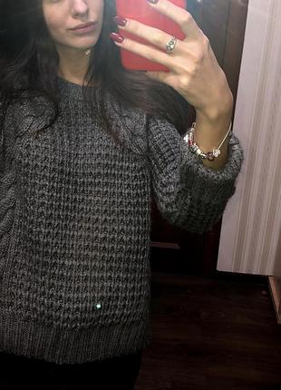 Сірий светр