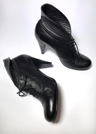 Женские кожаные ботинки камея 37 размер