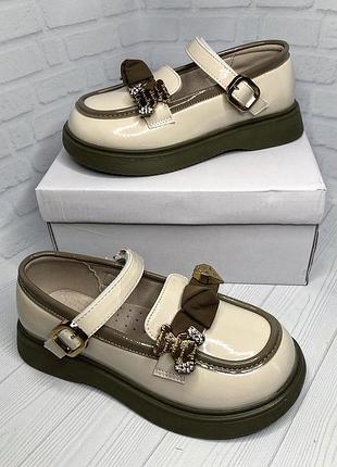 Очень стильная моделька туфельок для девочек!😍😍😍