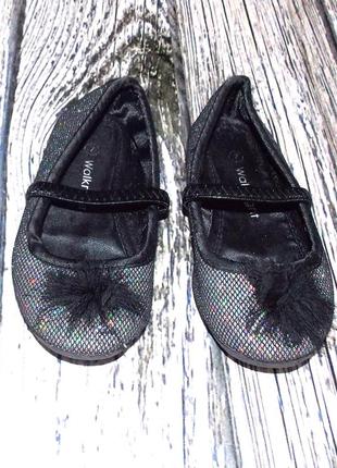 Гламурные фирменные туфли для девочки, роазмер 72 фото