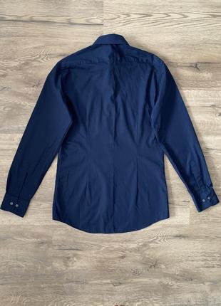 Темно-синяя приталенная рубашка marks&spencer slim fit2 фото