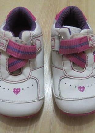 Первые туфельки, кроссовки clarks 3.5 размер3 фото