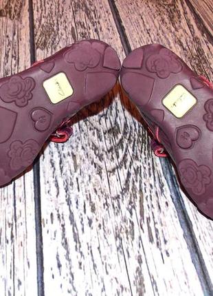 Кожаные туфли clarks с мигалками для девочки, размер 6,5 f5 фото