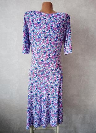 Женское трикотажное платье с расклешенной юбкой из вискозы 44-46 размера3 фото