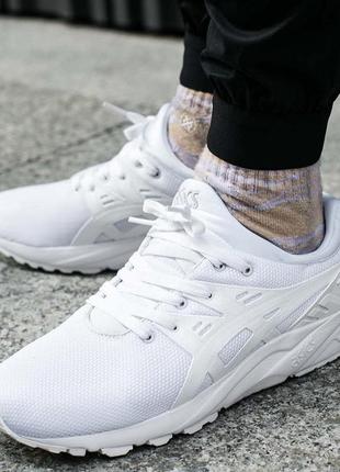 Кроссовки asics 42,5 размера в состоянии новых