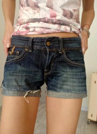 Гарні шорти replay