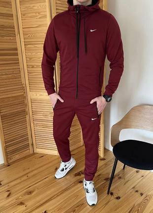 Стильные брендированные спортивные костюмы в топовых цветах