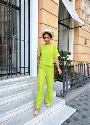 Костюм брюки и футболка