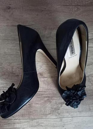Черные люксовые лодочки кожаные туфли