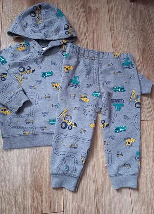 Костюм carter's