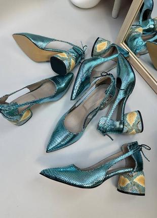 Эксклюзивные туфли лодочки из натуральной итальянской кожи рептилия голубые3 фото
