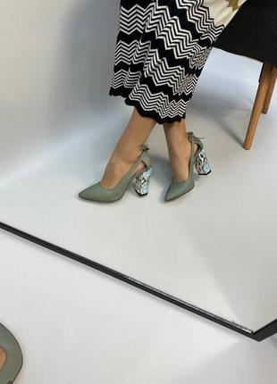 Эксклюзивные туфли лодочки из натуральной итальянской кожи рептилия голубые9 фото