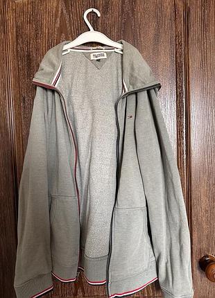 Спортивна кофта