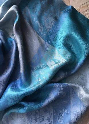 Изумительный бирюзово-голубой  палантин из натурального шелка3 фото