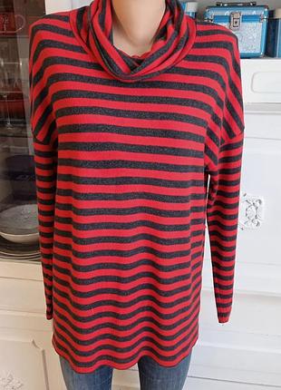 Кофта великого розміру.