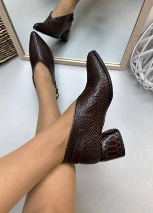 Эксклюзивные туфли ботильоны из натуральной итальянской кожи и замша женские на каблуке