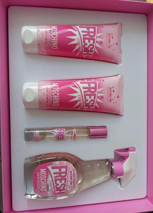 Оригинальный! подарочный парфюмированный набор moschino pink fresh couture2 фото