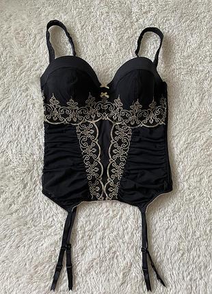 Красивый корсет с подвесками белье