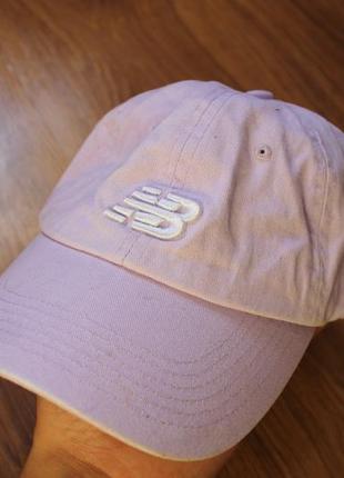 Унисекс кепка new balance 6-panel curved brim classic hat